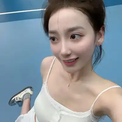 罗美承